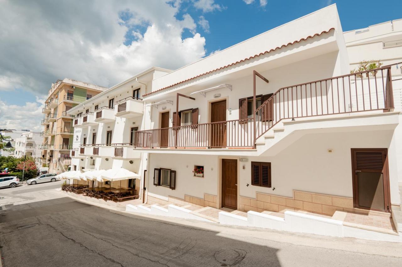 Hotel La Caravella Vieste Exterior foto