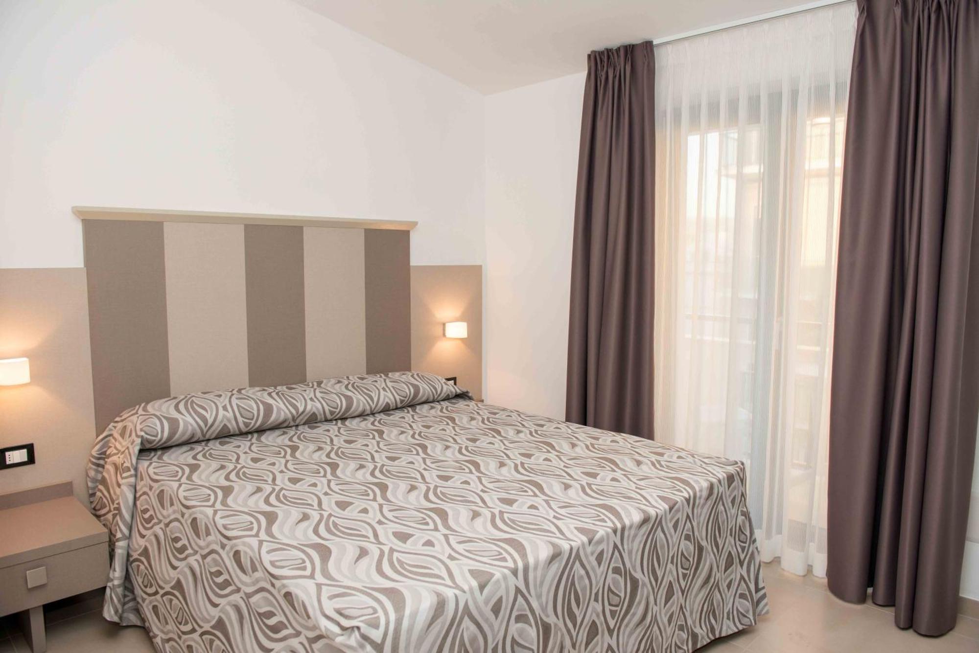 Hotel La Caravella Vieste Zimmer foto