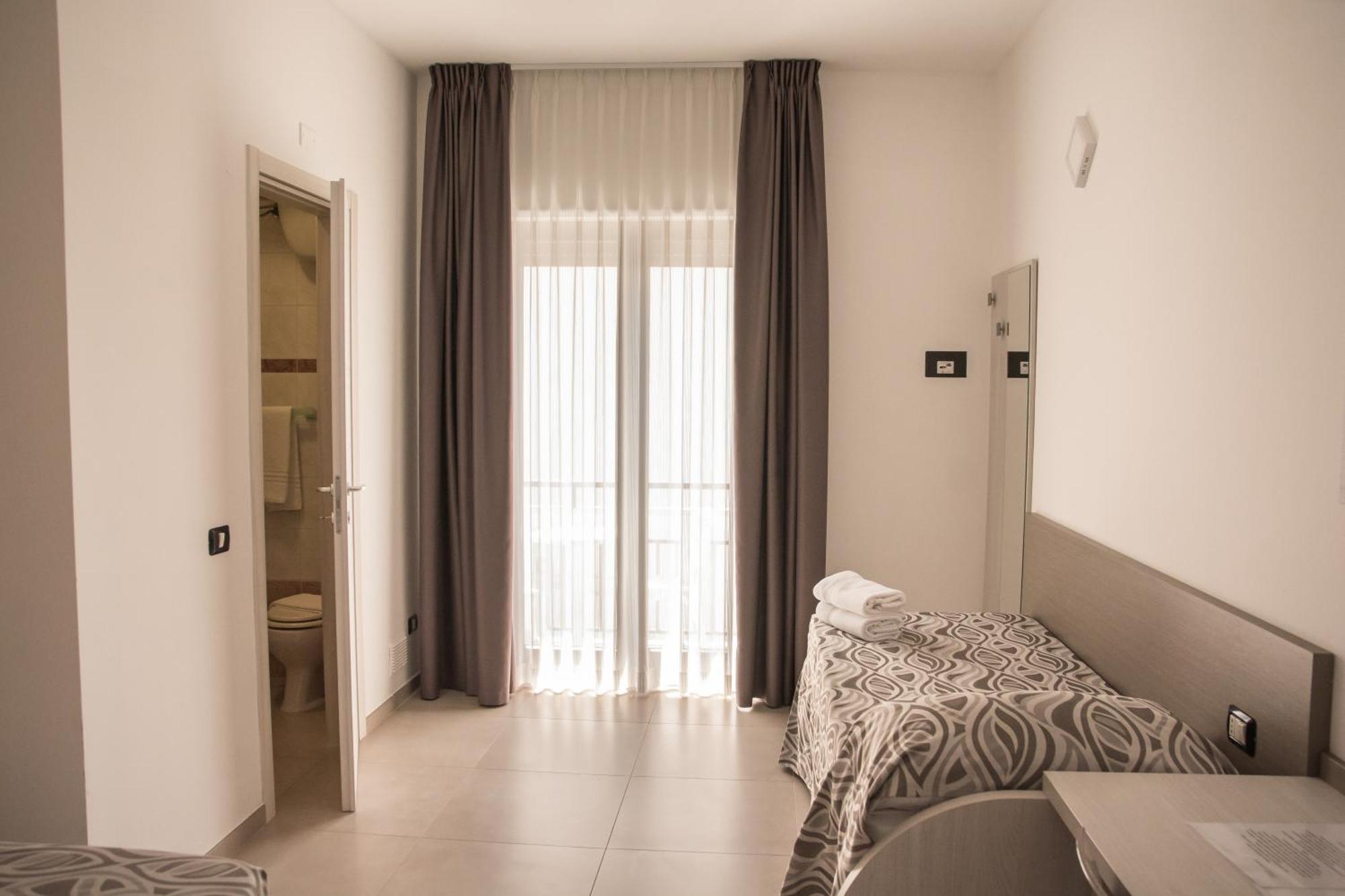 Hotel La Caravella Vieste Zimmer foto