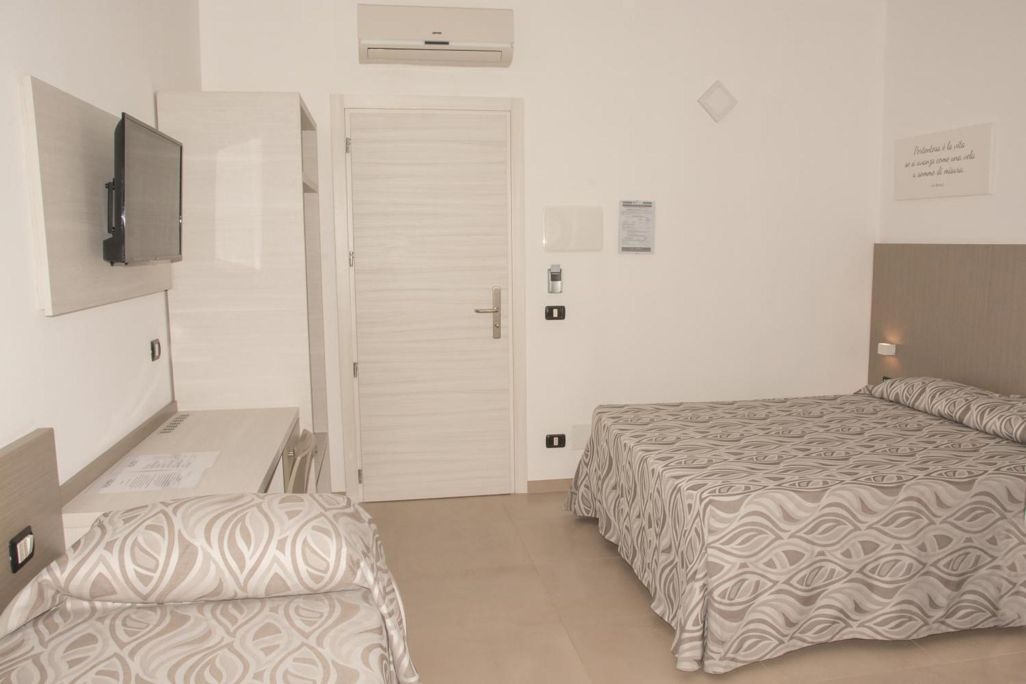Hotel La Caravella Vieste Zimmer foto