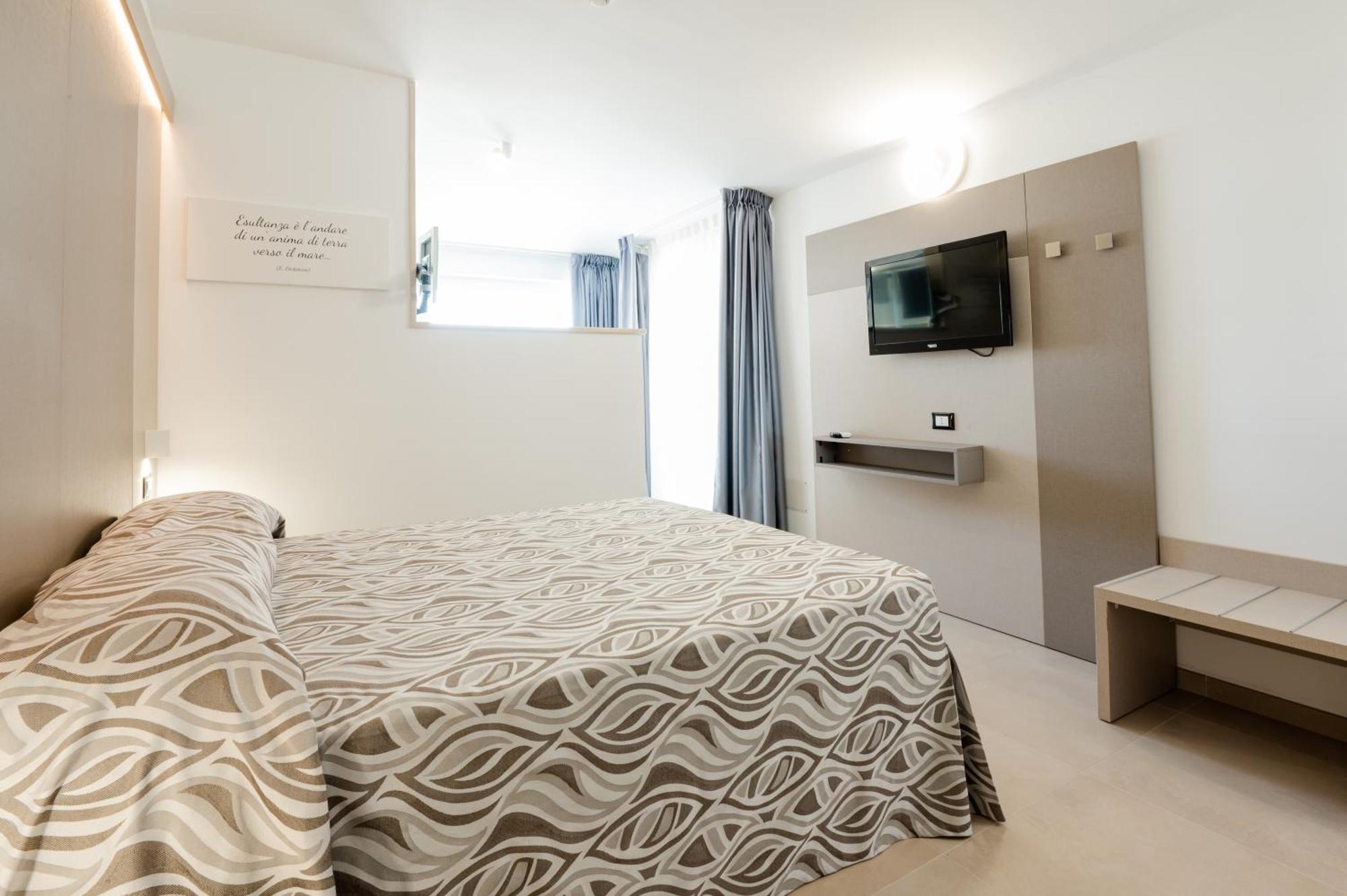Hotel La Caravella Vieste Zimmer foto