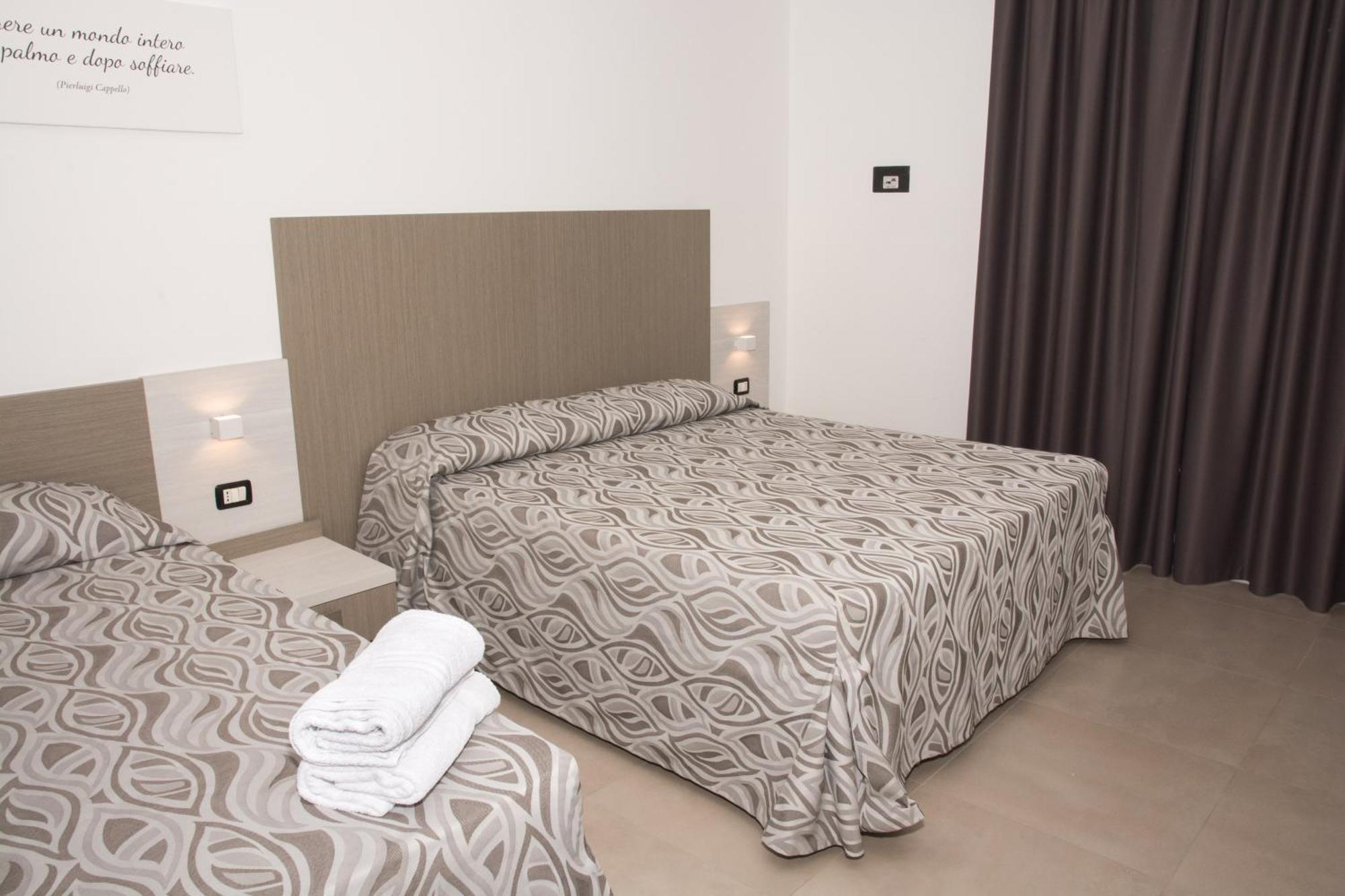 Hotel La Caravella Vieste Zimmer foto