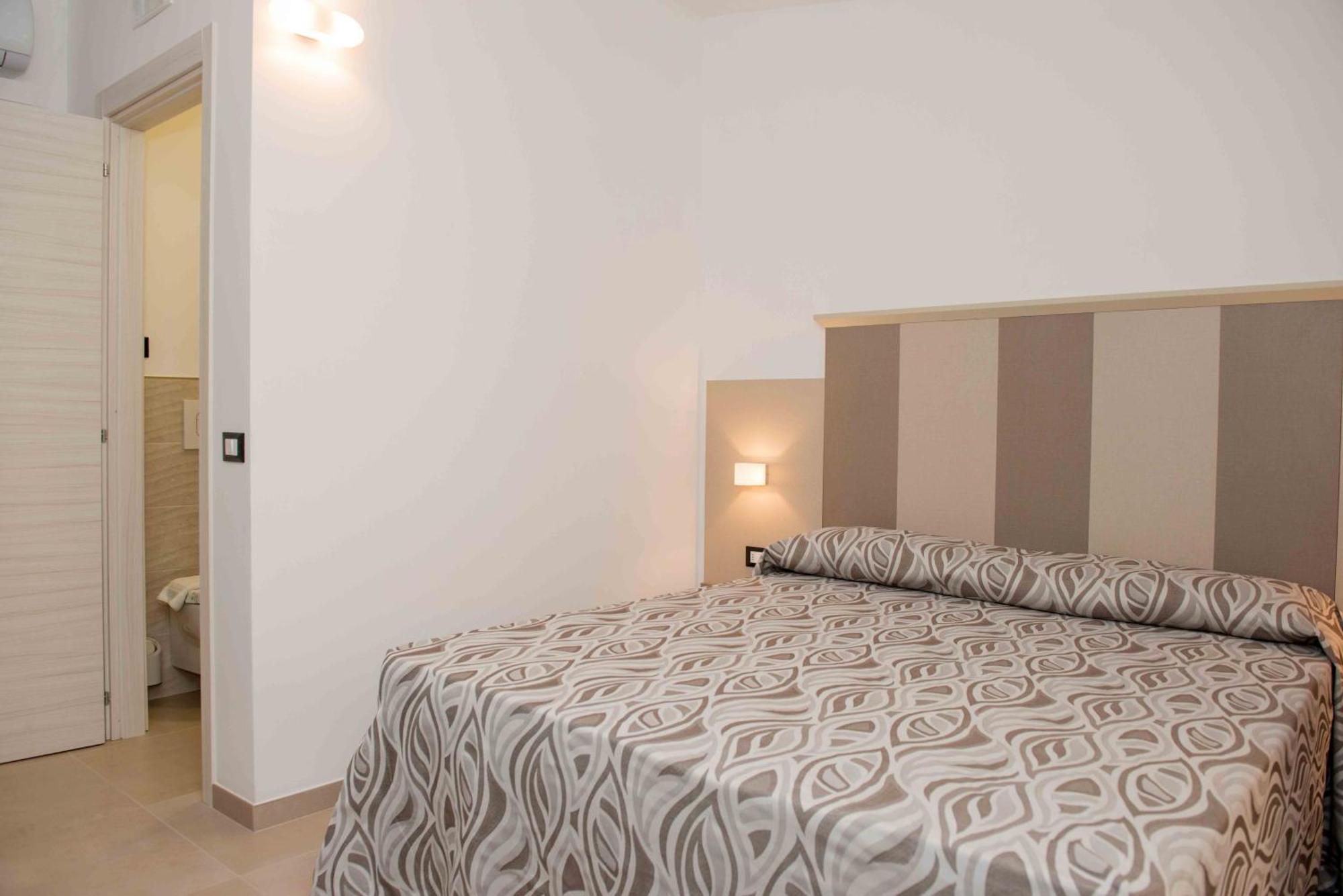 Hotel La Caravella Vieste Zimmer foto