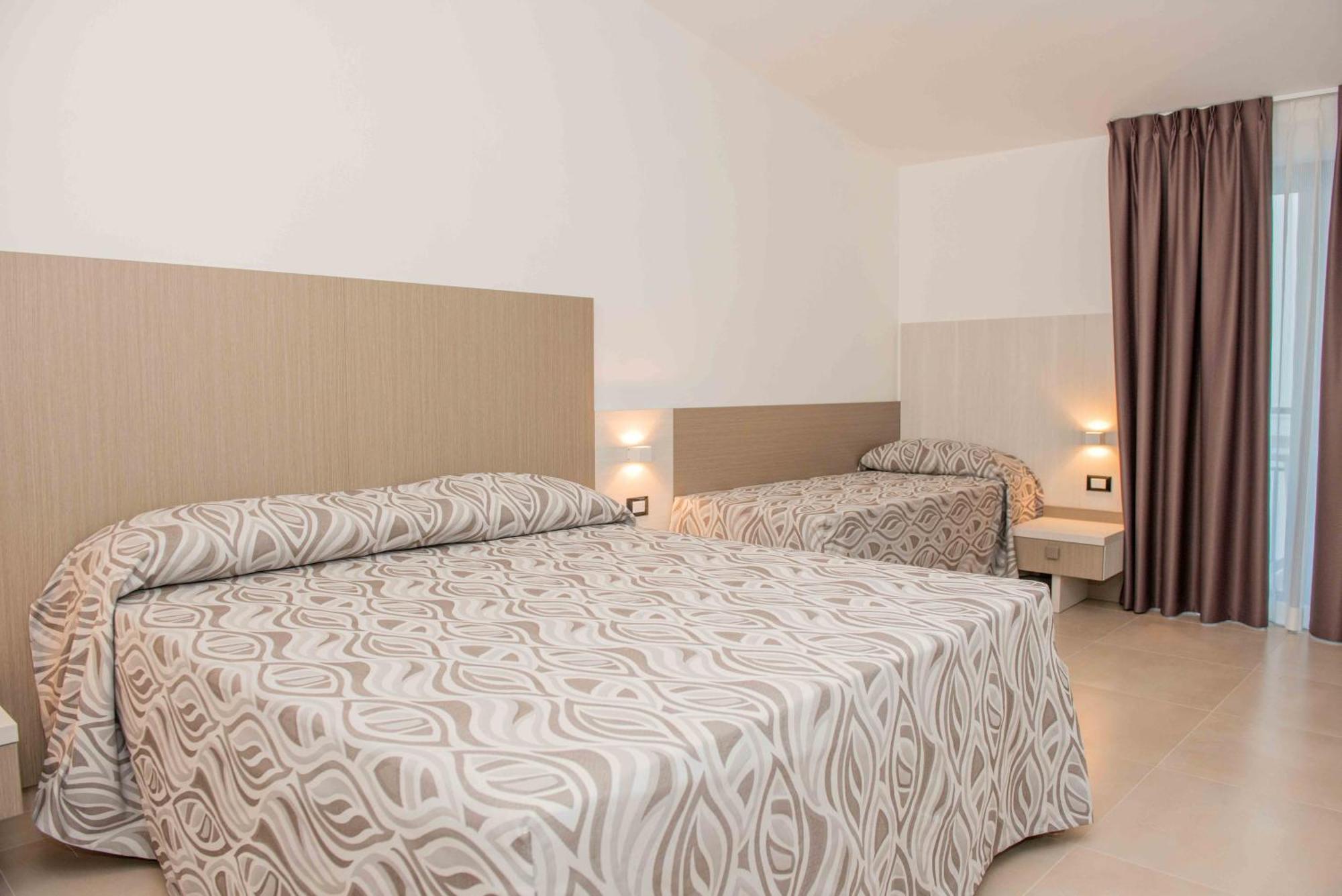 Hotel La Caravella Vieste Zimmer foto