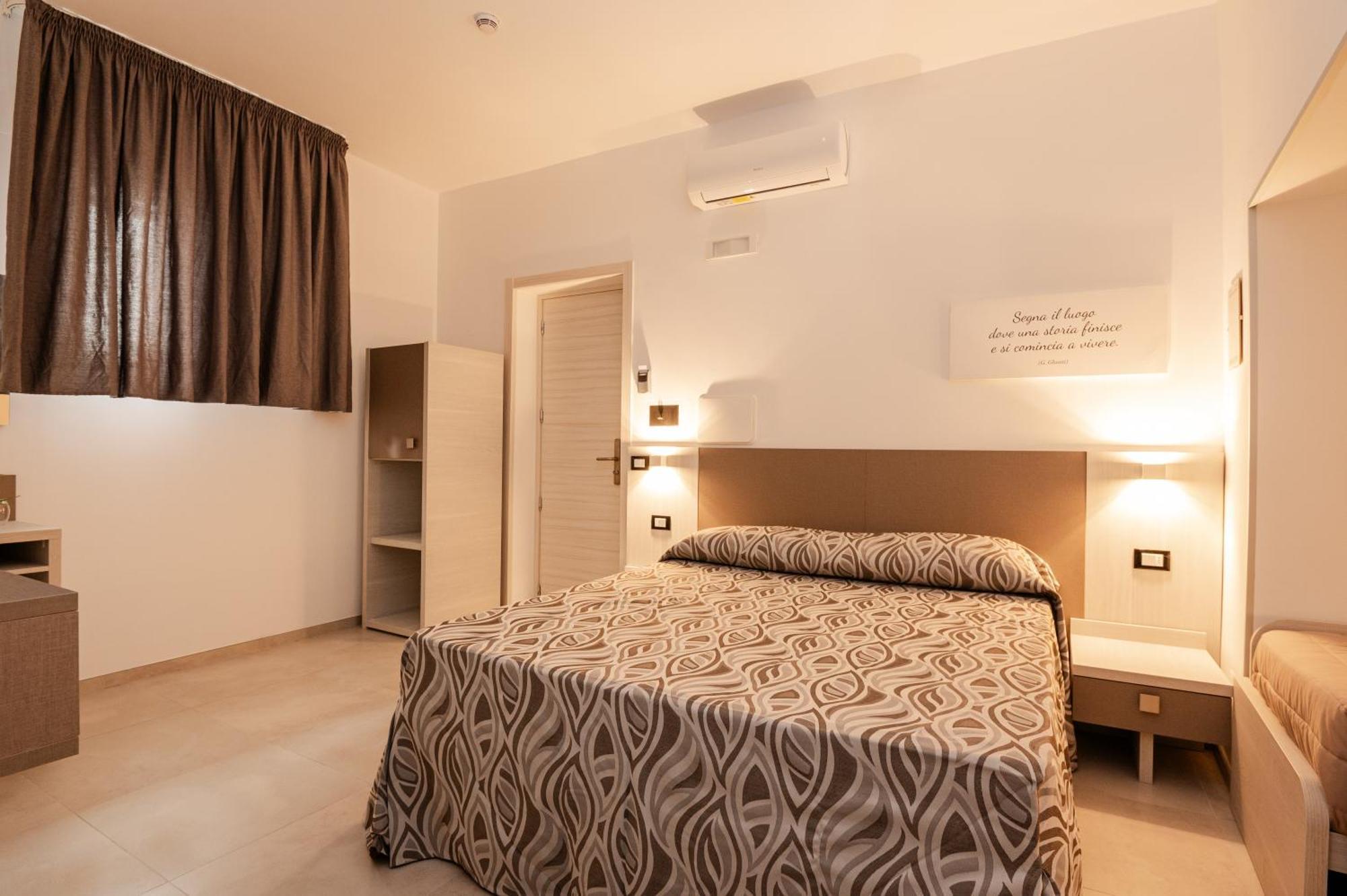 Hotel La Caravella Vieste Zimmer foto