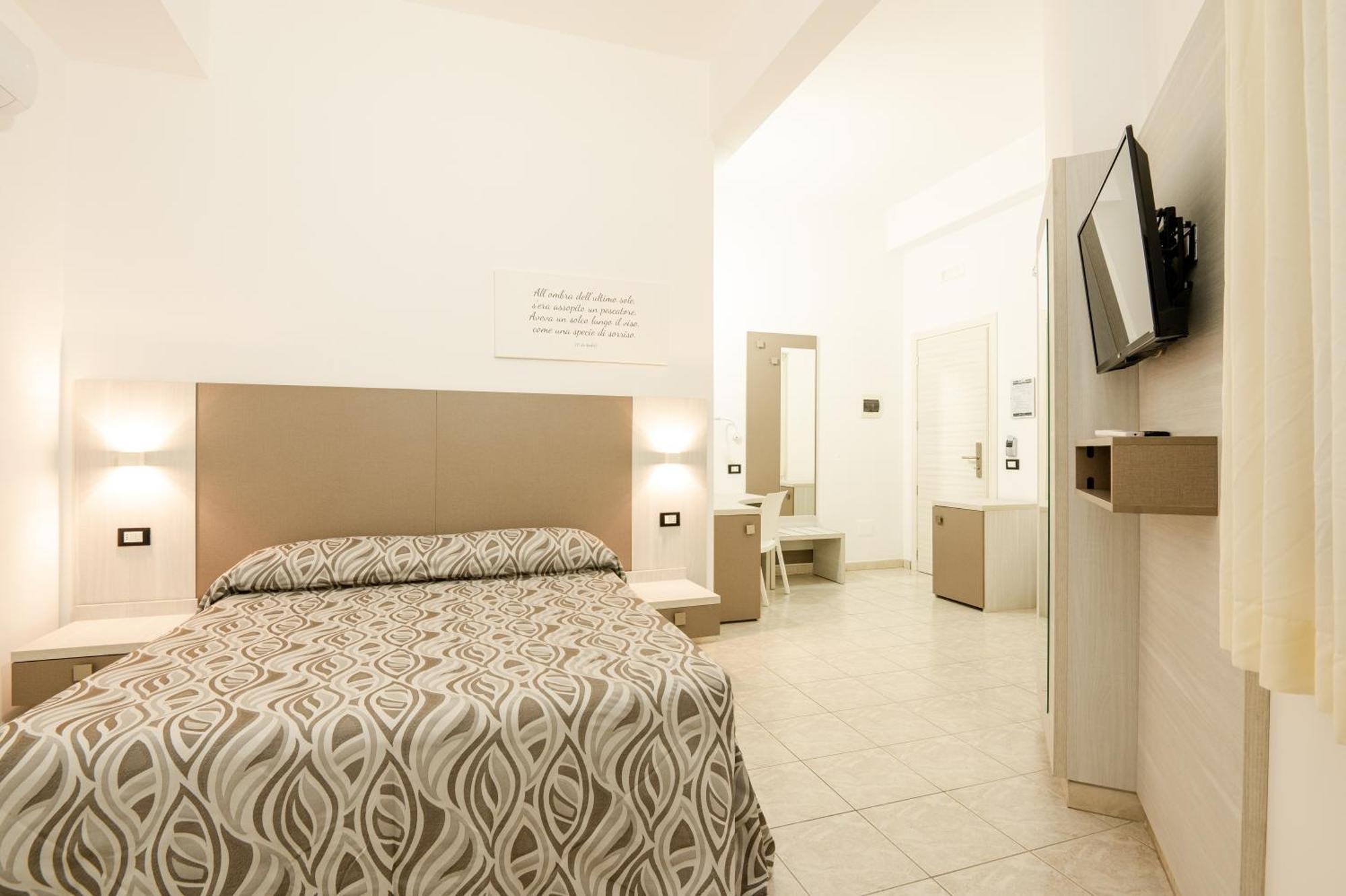 Hotel La Caravella Vieste Zimmer foto