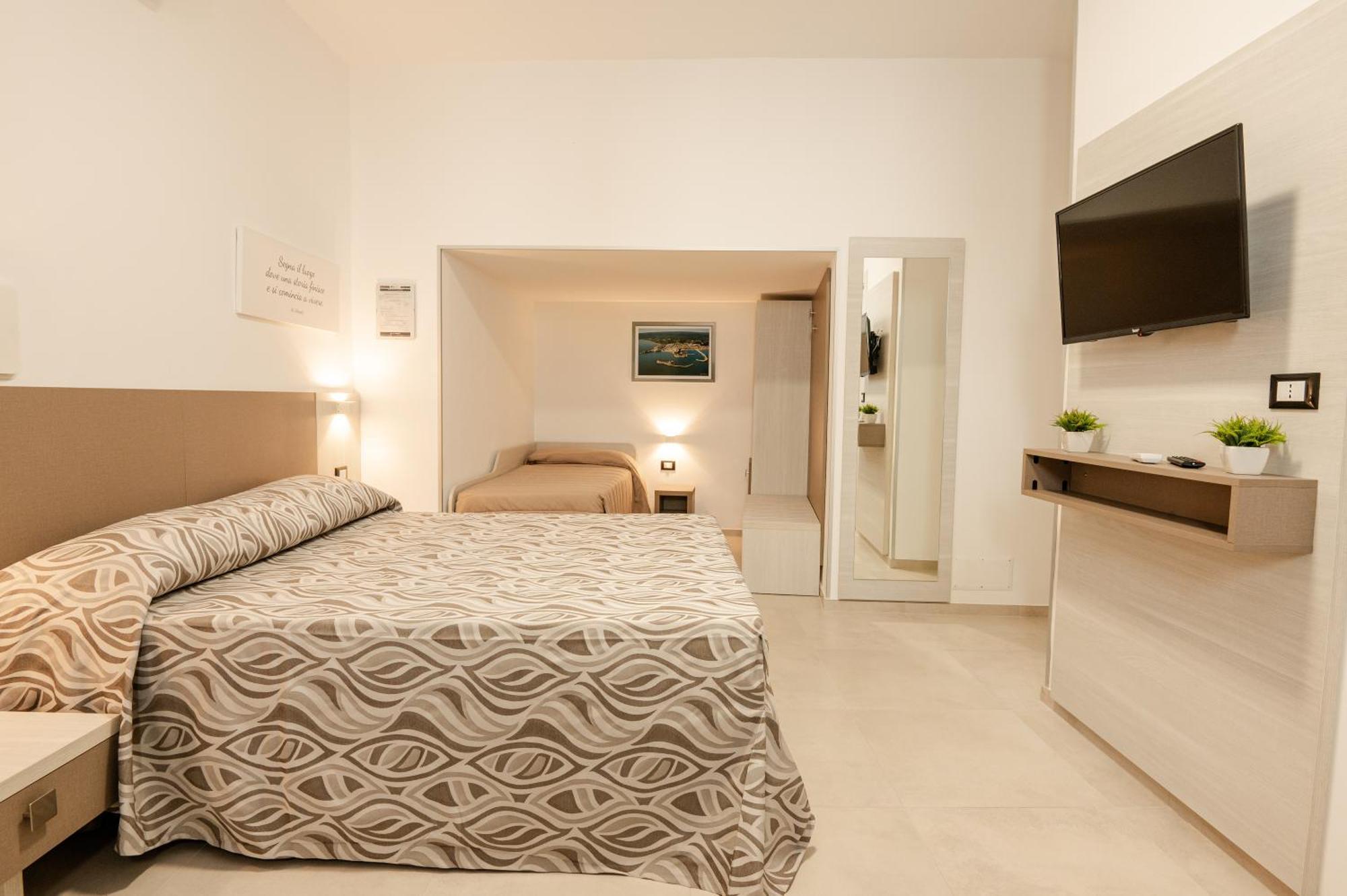 Hotel La Caravella Vieste Zimmer foto